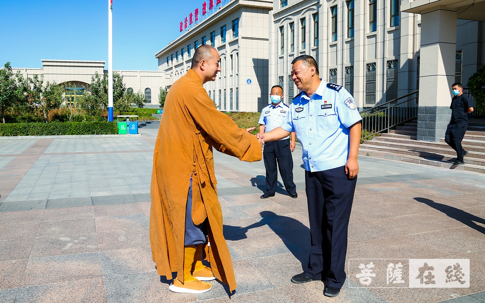 乌鲁木齐法明寺开展中秋送温暖活动 乌鲁木齐法明寺开展中秋送温暖活动