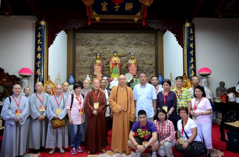 「普陀山」台湾台北弥陀寺净良长老一行来普陀山朝圣 「普陀山」台湾台北弥陀寺净良长老一行来普陀山朝圣