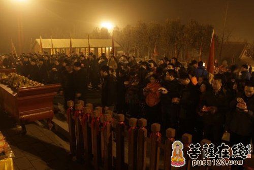 「佛教」河南焦作圆融寺举行第九届吉祥燃灯普供祈福法会