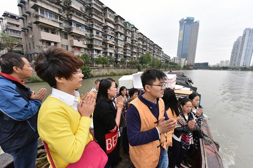「放生仪轨」浙江温州妙果寺举行放生和传授三皈依五戒法会 「放生仪轨」浙江温州妙果寺举行放生和传授三皈依五戒法会