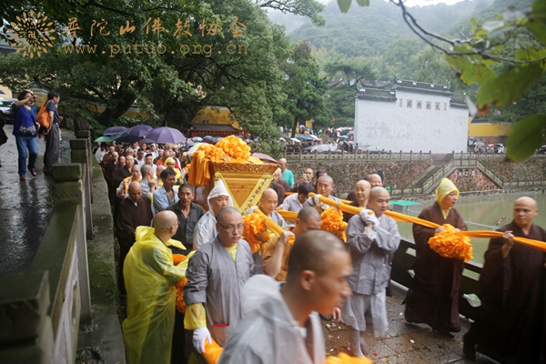 「佛教」广修长老封龛仪式暨追思荼毗法会在浙江宁波天童禅寺举行 「佛教」广修长老封龛仪式暨追思荼毗法会在浙江宁波天童禅寺举行