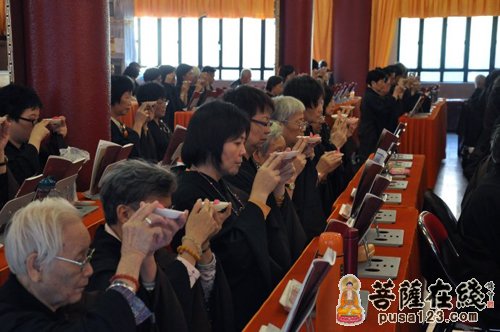 「佛教」香港西方寺举行顶礼《药师宝忏》暨普佛法会