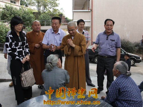 「慈善」广东韶关南华禅寺开展“九九重阳”敬老捐赠活动