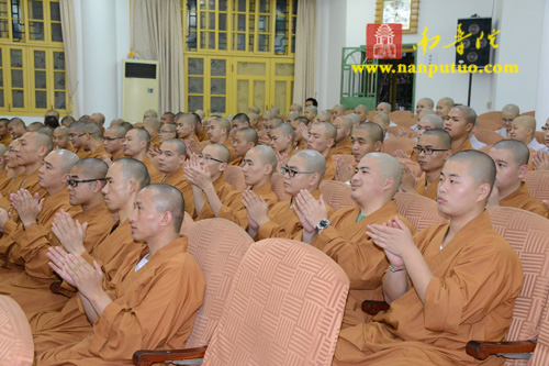 「佛教」福建闽南佛学院召开2014年暑期放假大会