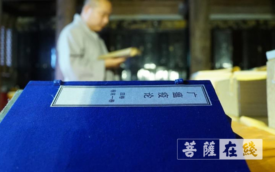 「佛教」深入三藏 嵩山少林寺于晒经节晾晒众多珍藏古籍 「佛教」深入三藏 嵩山少林寺于晒经节晾晒众多珍藏古籍