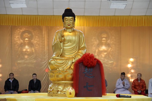 「弘法寺」精进禅修 广东弘法寺开启2013年冬季禅七法会