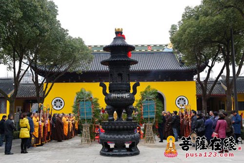 「佛教」江苏常州天宁禅寺举行万年宝鼎安放仪式