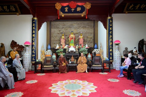 「普陀山」台湾台北弥陀寺净良长老一行来普陀山朝圣 「普陀山」台湾台北弥陀寺净良长老一行来普陀山朝圣