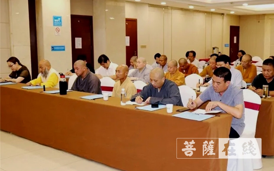 「佛教」徐州市佛教协会召开第四届常务理事会第一次会议