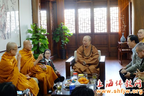 「佛教」泰国法界佛教参访团一行参访上海龙华古寺