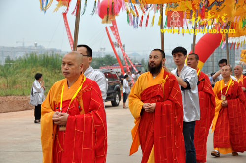 「奠基仪式」龙兴寺开光祈福法会暨敬安大师纪念馆奠基仪式隆重举行 「奠基仪式」龙兴寺开光祈福法会暨敬安大师纪念馆奠基仪式隆重举行