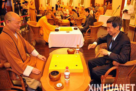 「灵隐寺」浙江灵隐寺内僧人也为围棋狂 永能法师笑称为爱好