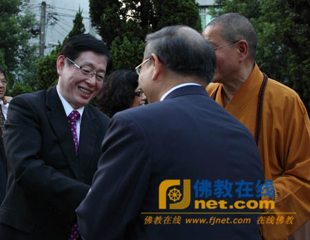 「台海时事」大陆宗教交流团与台湾中华居士会理事长交流互动(图)