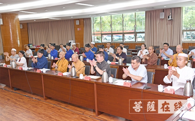 「佛教」赣州市召开宗教界代表人士座谈会