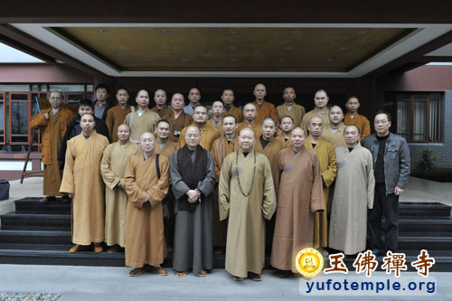 「佛教」杭州佛教代表团一行参访上海玉佛禅寺
