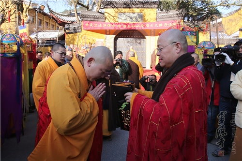 「佛教」浙江杭州中天竺法净禅寺隆重举行惟尘法师升座庆典活动 「佛教」浙江杭州中天竺法净禅寺隆重举行惟尘法师升座庆典活动