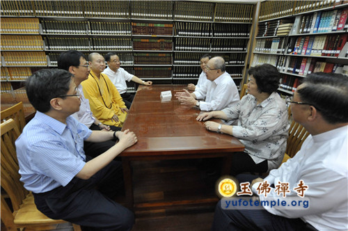 「佛教」中国国民党荣誉主席吴伯雄参观上海玉佛禅寺 「佛教」中国国民党荣誉主席吴伯雄参观上海玉佛禅寺