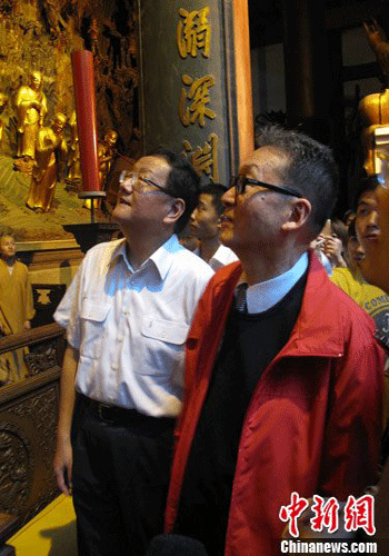 「李敖」李敖游灵隐寺 自言带酒气进殿不敬