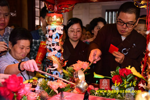 「南普陀寺」福建厦门南普陀寺隆重举行2016年浴佛法会 「南普陀寺」福建厦门南普陀寺隆重举行2016年浴佛法会