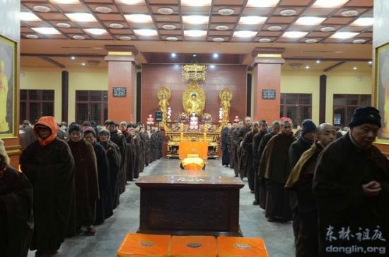 「东林寺」江西东林寺圆满举行2014年首次一昼夜经行法会