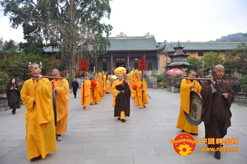 「释迦牟尼」广东南华禅寺隆重举行万佛宝塔供奉佛陀舍利安座仪式
