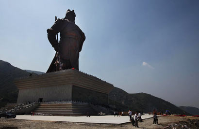 「关羽」一代武圣关羽皈依佛门始末 从三国猛将到伽蓝菩萨武财神