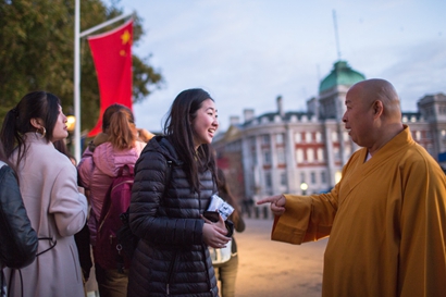 「佛教」英国上议院近500年迎来首位中国大和尚 「佛教」英国上议院近500年迎来首位中国大和尚