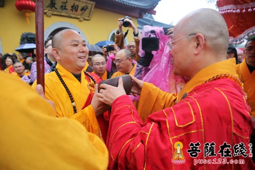 「佛教」上海南山古寺举行全堂佛像开光暨灵宏法师晋院升座庆典