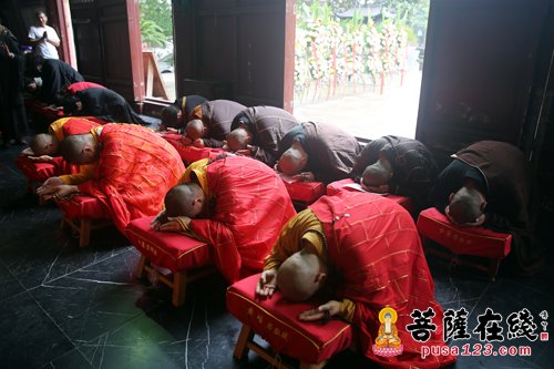 「佛教」上海洪福寺举行荫远老和尚圆寂十周年纪念传供法会