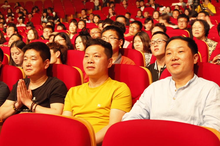 「音乐」弘一大师音乐新解梵呗音乐会于山东临沂大学艺术中心举行 「音乐」弘一大师音乐新解梵呗音乐会于山东临沂大学艺术中心举行