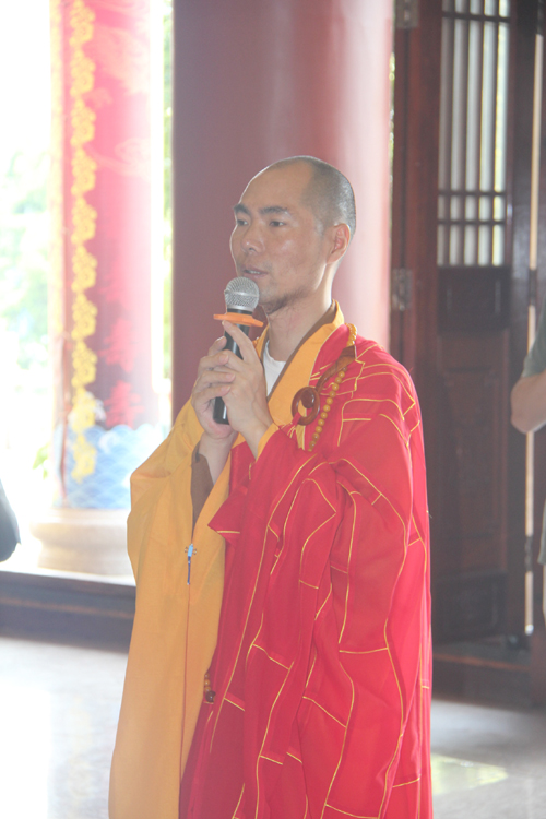 石室禅院为“BRT公交火灾遇难同胞举行超度祈福法会