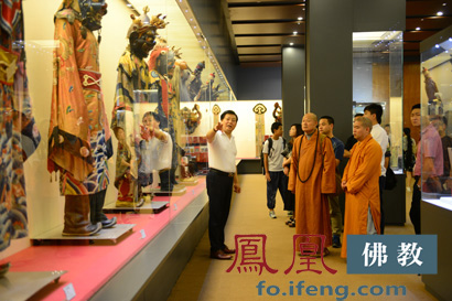 「佛教」“佛教造像艺术精品及草原丝路民族文物展”在京举行