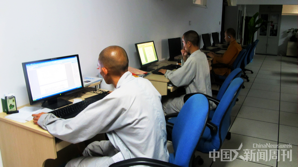 「学诚法师」高材生寺庙上大学