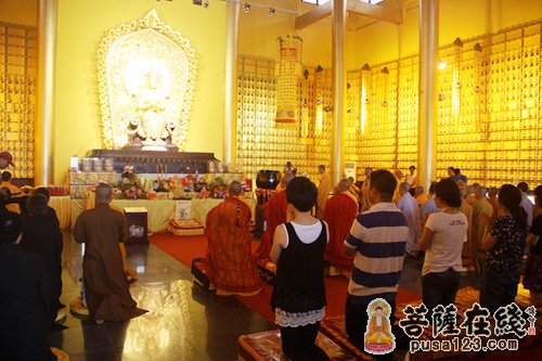 「梵净山」济群法师到贵州梵净山大金佛寺开展“心灵环保”讲经活动