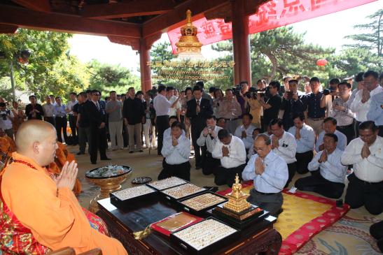 「灵光寺」北京灵光寺弥勒圣像开光 缅甸总统再次来寺朝拜 「灵光寺」北京灵光寺弥勒圣像开光 缅甸总统再次来寺朝拜