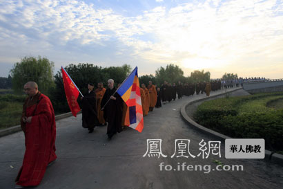 「佛教」国庆江苏太仓双凤寺体验出家生活触动都市人群