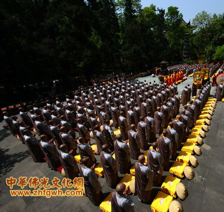 「佛教」浙江灵隐寺2012“东南佛国.杭州”托钵行脚 福慧行大型祈福法会