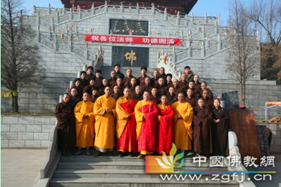 「佛教」河北唐山市迁安石佛古寺成功举办第三期短期出家活动