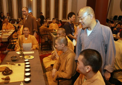 「灵隐寺」杭州灵隐寺举办2010中秋普茶会 答谢众人护持三宝道场