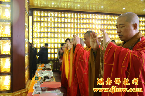「佛教」湖南浏阳石霜寺隆重举行万佛圣塔落成暨佛像开光法会 「佛教」湖南浏阳石霜寺隆重举行万佛圣塔落成暨佛像开光法会
