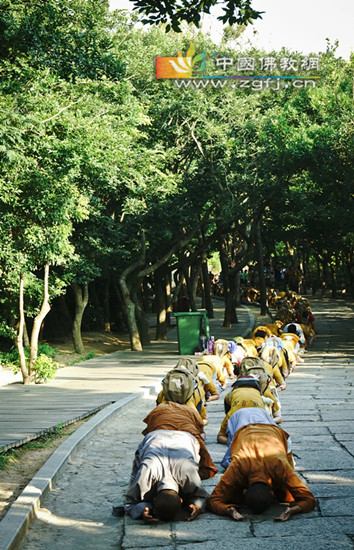 「佛教」寻找菩萨的足迹河北净域寺朝山圆满