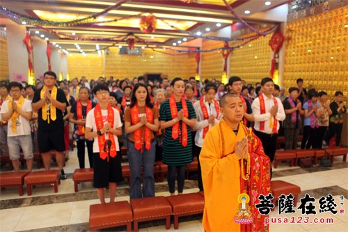 「佛教」上海二严寺举行“西方三圣像、地藏菩萨、二十四尊天像”装金仪式暨祈福法会