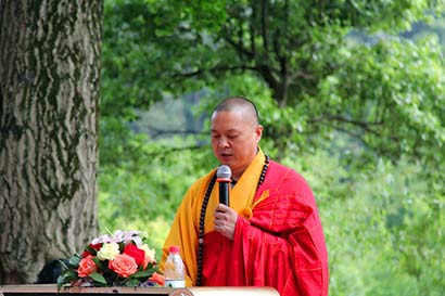 「佛教」湖北当阳玉泉寺隆重举行“天台佛法弘布世界和平碑”揭幕开光仪式