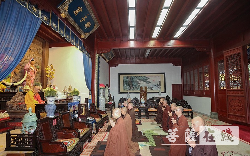 「普陀山」普陀山悦岭净院等寺院结夏安居,礼请道慈大和尚为依止律师 「普陀山」普陀山悦岭净院等寺院结夏安居,礼请道慈大和尚为依止律师