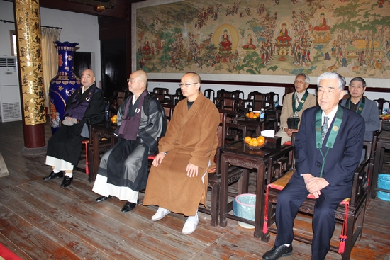 「佛教」日本驹泽大学前总长大谷哲夫一行到浙江天童禅寺朝礼祖庭