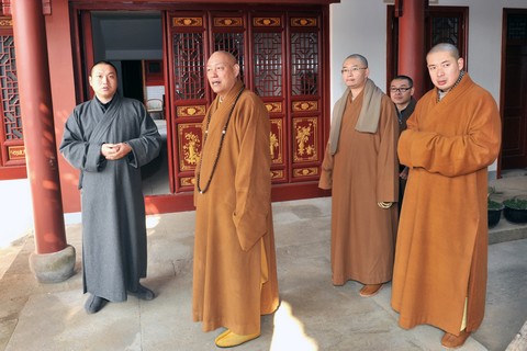 「佛教」浙江普陀山道慈会长一行赴宝陀讲寺等寺庵慰问 「佛教」浙江普陀山道慈会长一行赴宝陀讲寺等寺庵慰问