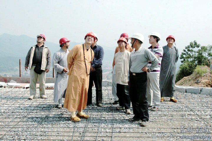 「东林大佛」东林大佛佛首面部26日起吊安装成功 「东林大佛」东林大佛佛首面部26日起吊安装成功