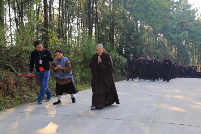 「潮阳」广东汕头市潮阳朝圣团朝礼江西东林大佛