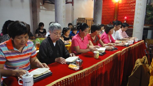 「佛教」福建厦门白鹿洞寺举行《地藏经》共修法会，常学法师主法
