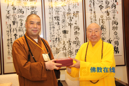 「佛教」大陆佛教代表团一行到台湾中台禅寺进行参访（图）